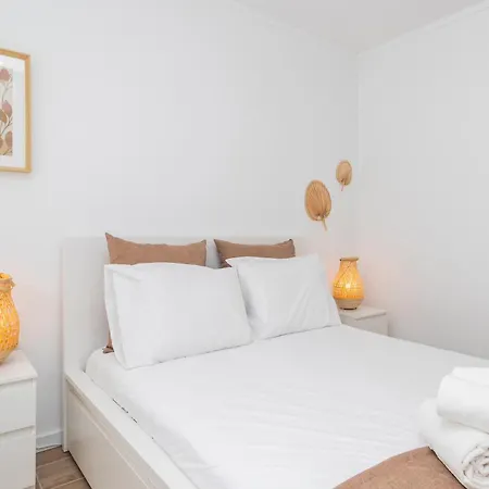 Casa vacanze Magalhaes Village By Lovelystay Santo Antonio da Charneca