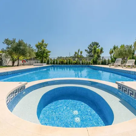 Casa vacanze Magalhaes Village By Lovelystay Santo Antonio da Charneca
