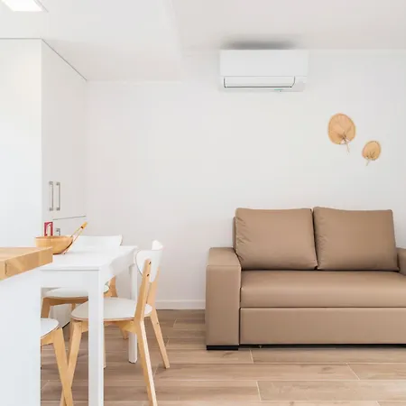 Magalhaes Village By Lovelystay Casa vacanze